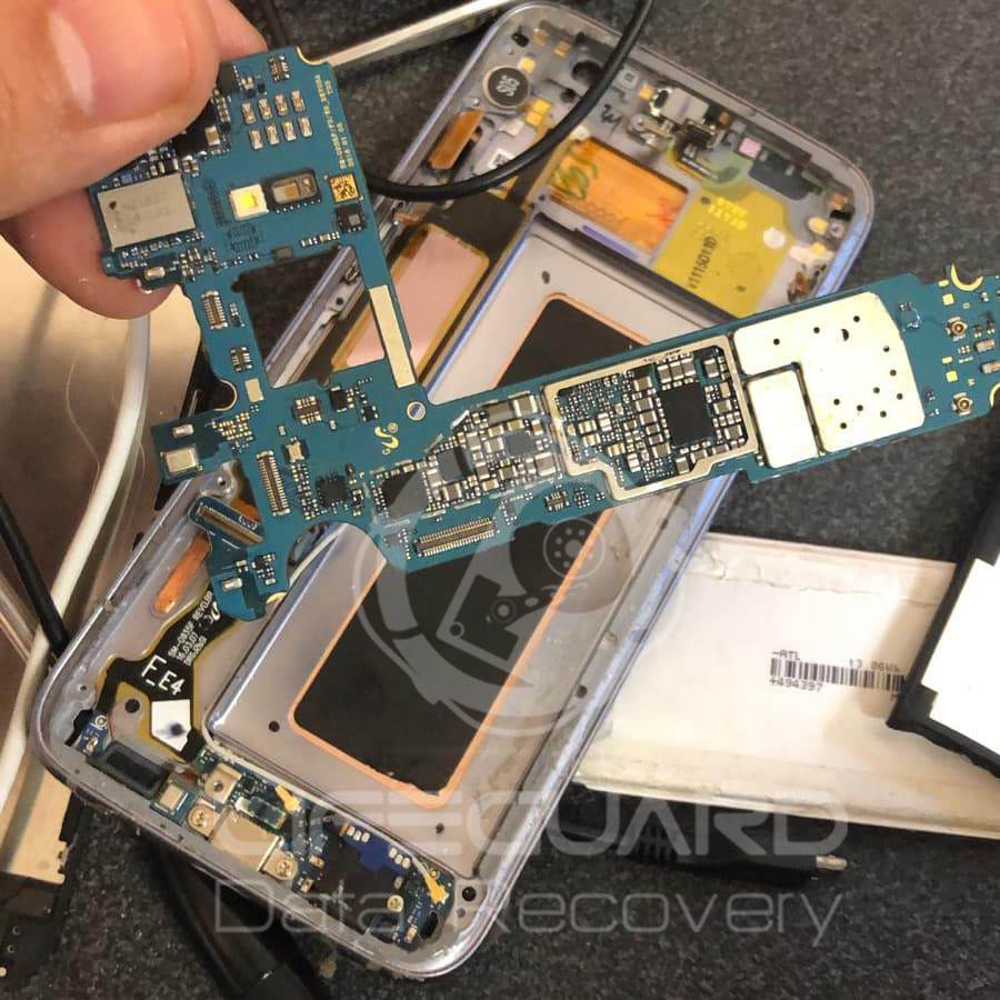 lifeguard-Data-Recovery-Services-in-Mumbai.jpg