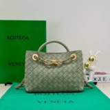 How Replica Bottega Veneta Products Impact the Fashion Industry