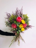Supporting Local Flowers Growers by Shopping at Flower Club