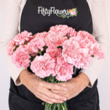 FiftyFlowers Delivers the Best Carnations in Bulk